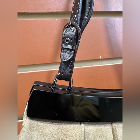 Salvatore Ferragamo Black and Brown Signature Design - Picture 3 of 9